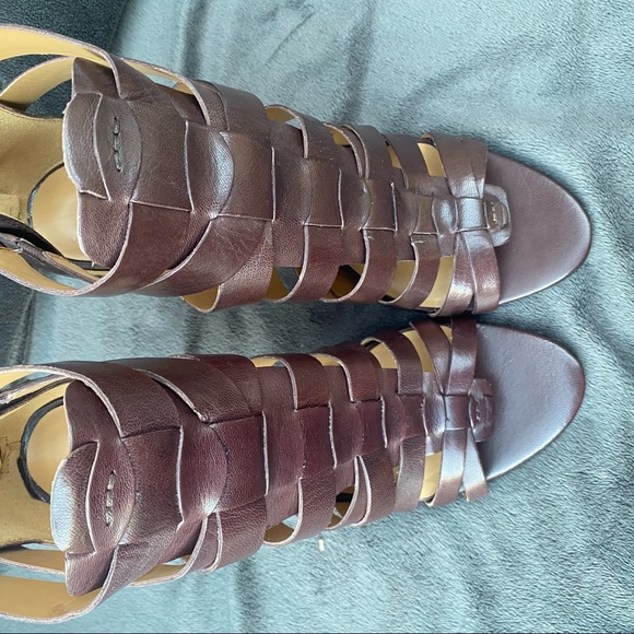 Nine West heels - Picture 2 of 5